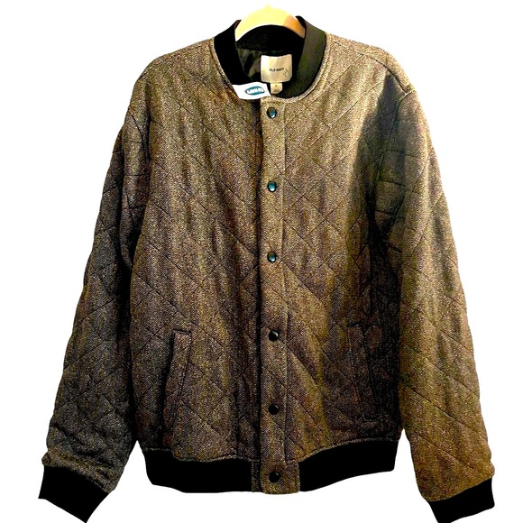 NWT Women’s Old Navy Coat Size XL Snap Button Closure Black White Pattern Winter - Picture 1 of 4